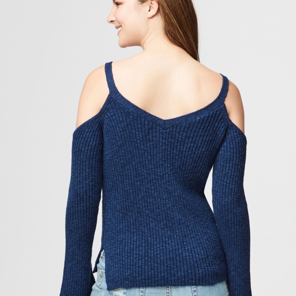 NWT AEROPOSTALE Women’s Cold Shoulder sweater - Picture 2 of 6